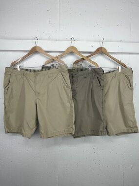 True Grit Men’s Size 40 Lot of 3 Khaki Shorts
